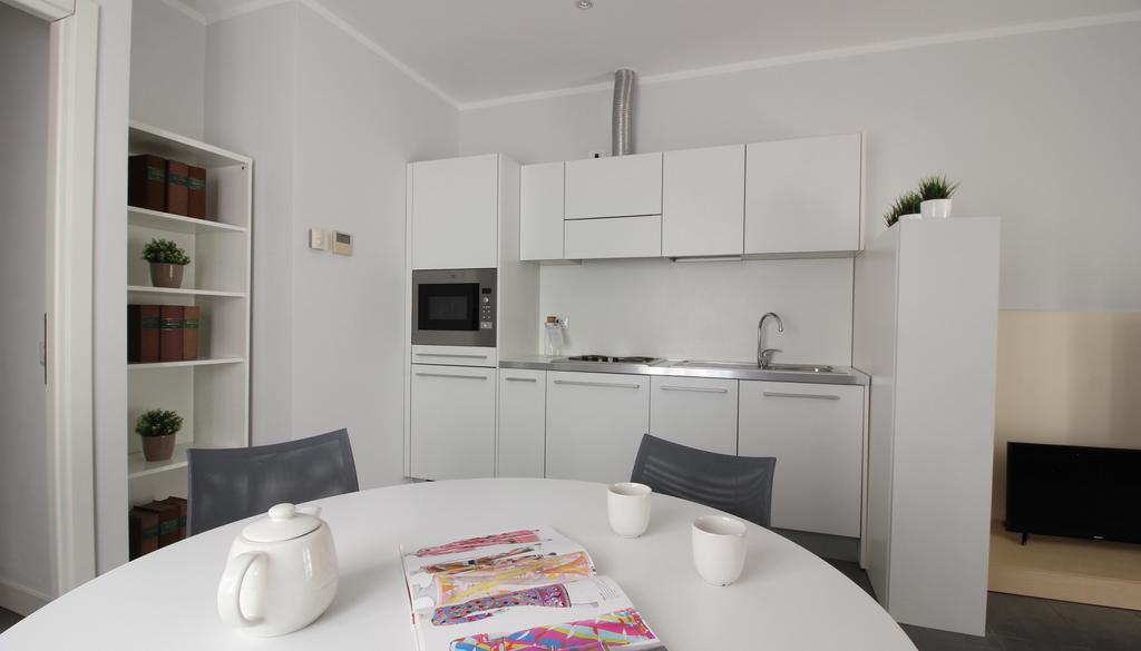 Italianway-B7 Apartamento Milão Exterior foto